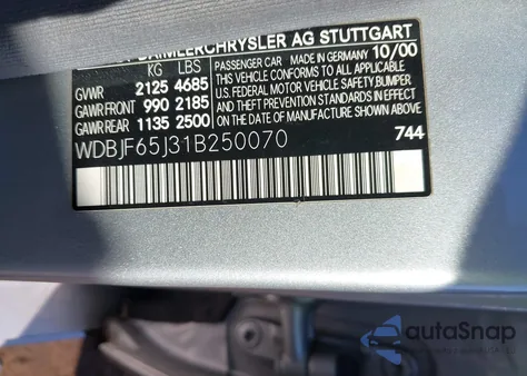 2001 Mercedes-Benz E 320 from USA, damaged, VIN WDBJF65J31B250070